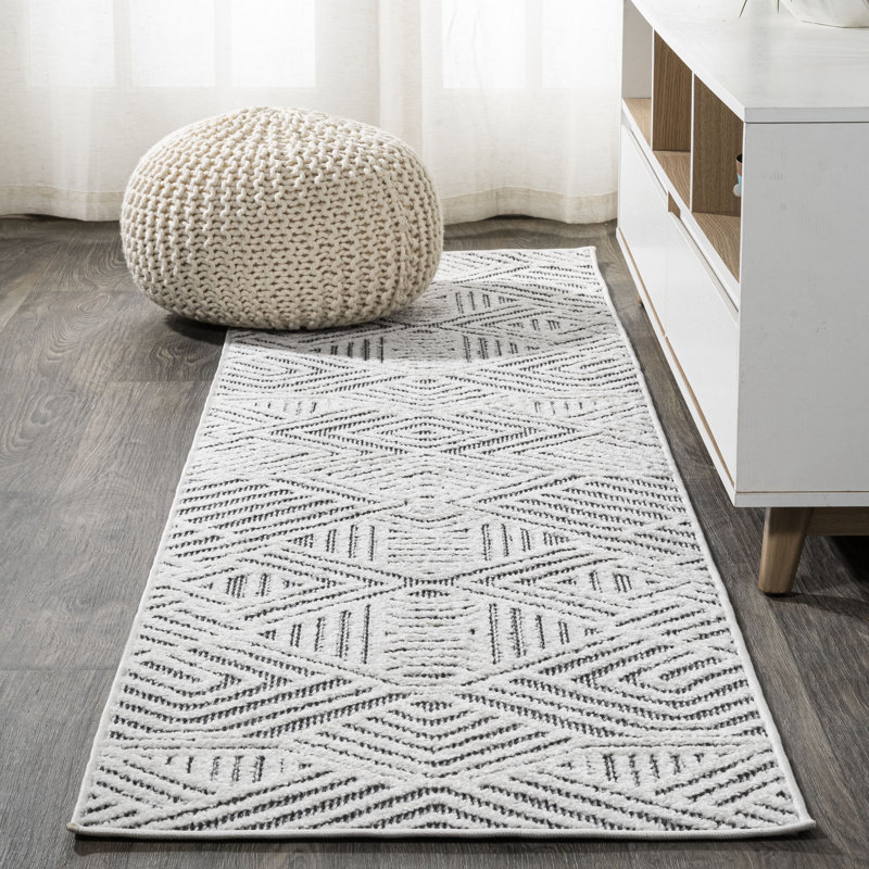Mistana™ Raphael Runner Geometric White/Gray Indoor / Outdoor Area Rug